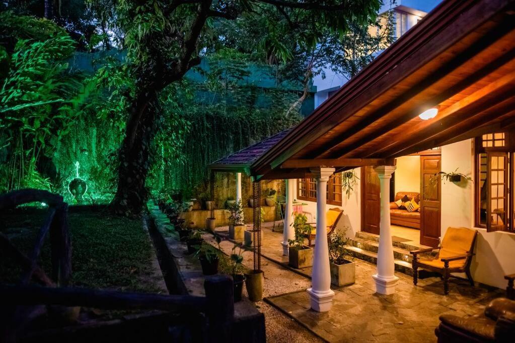 Colonial Residence Kandy Villa Εξωτερικό φωτογραφία