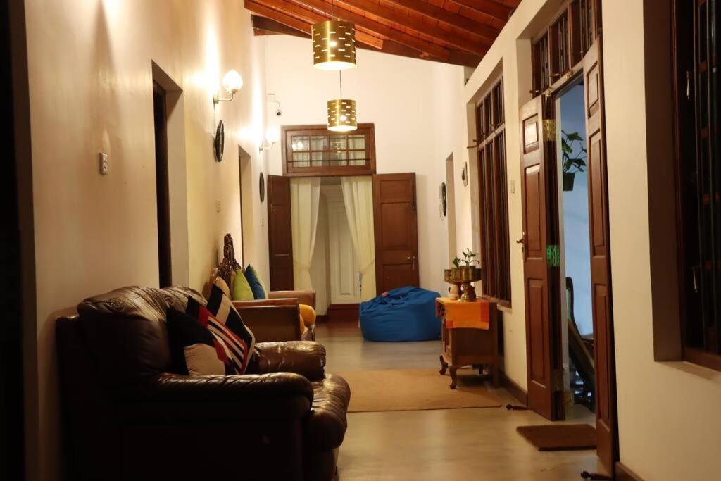 Colonial Residence Kandy Villa Εξωτερικό φωτογραφία
